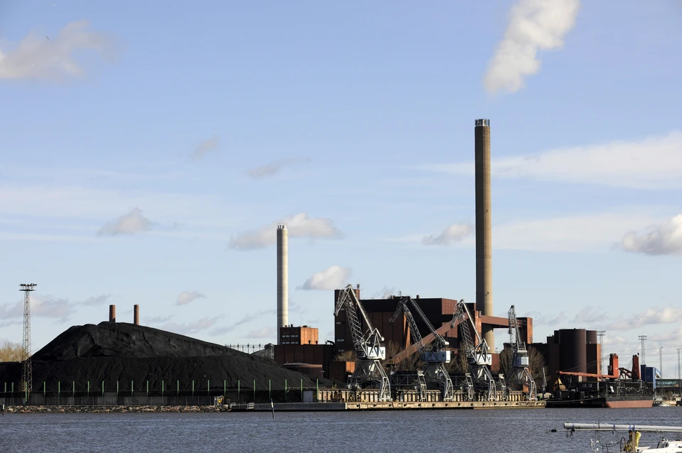 Угольная электростанция в Хельсинки.