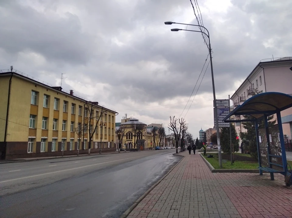 Огонь вспыхнул в одном из домов в центре города