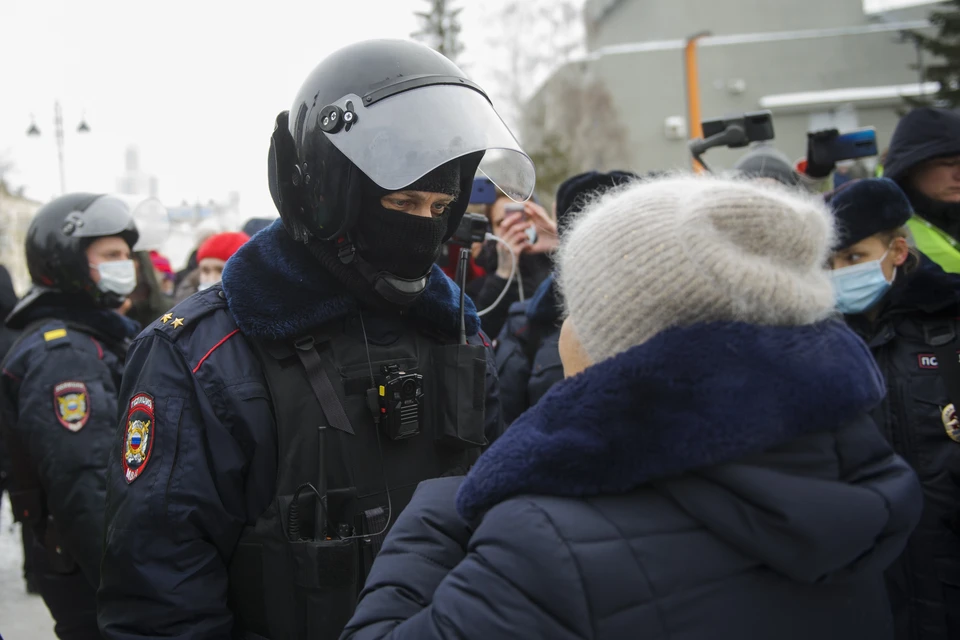 В СПЧ призвали строго наказывать провокаторов на незаконных акциях