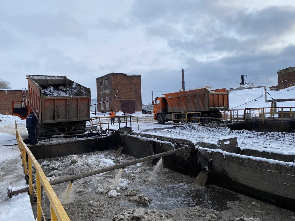 Фото снегоплавилок со страницы мэра