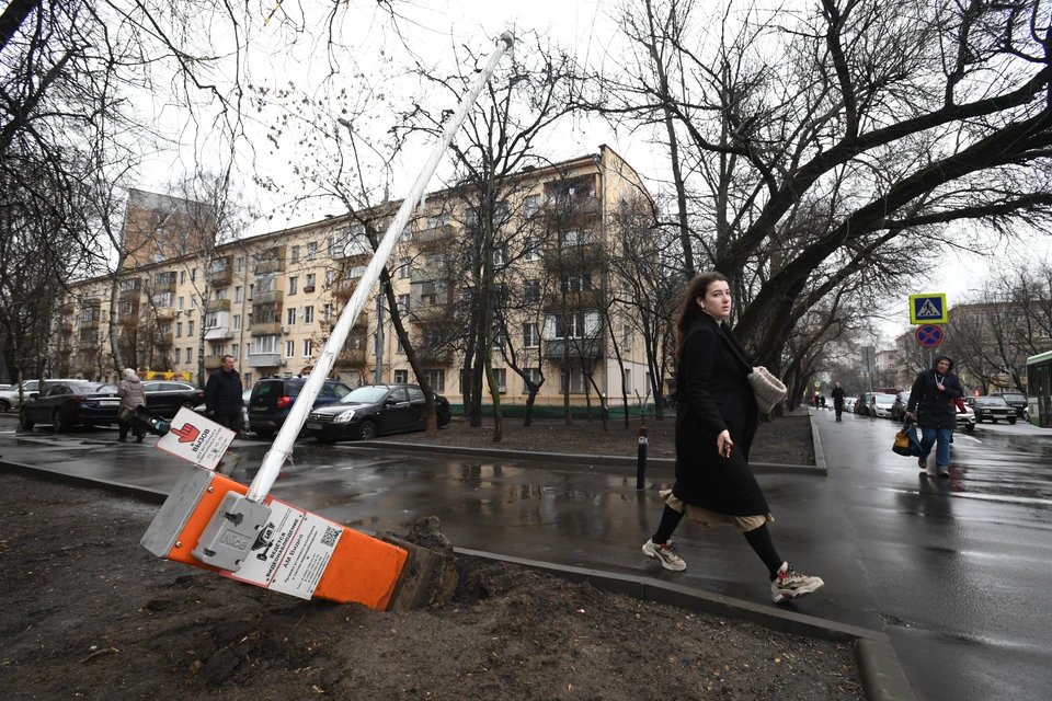 Штрафы от 3 до 200 тысяч рублей. Мэрия Краснодара объявила волну шлагбаумам