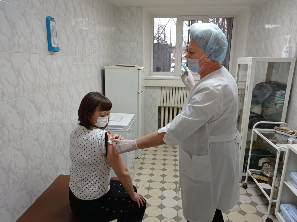 В Самаре начали массовую вакцинацию