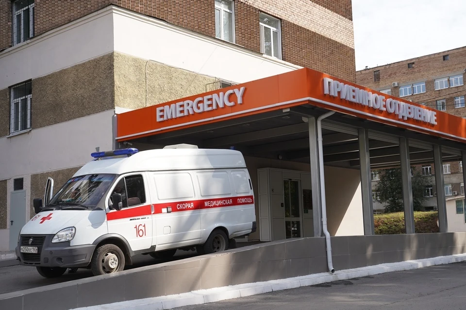 В одной больнице пациентку отказались лечить, а во второй - не успели спасти