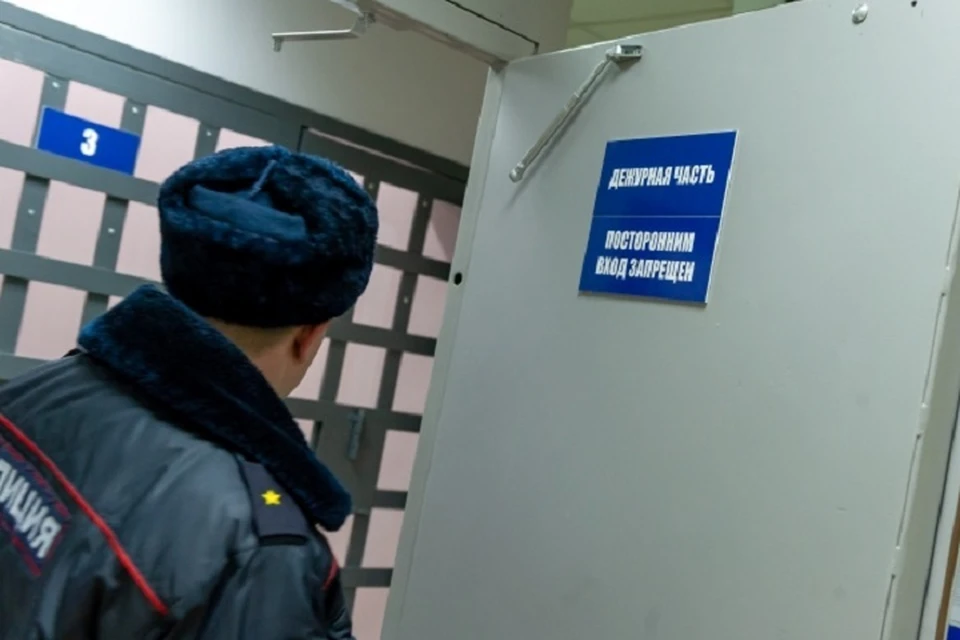 Полицейские установили личности задержанных