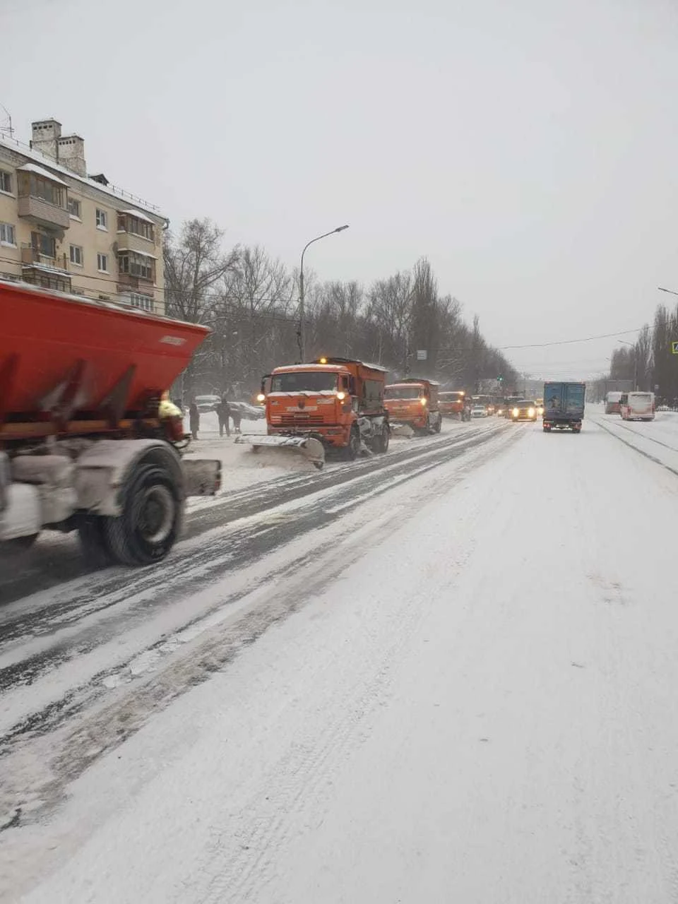 Только из Нижегородского района за сутки вывезли больше 6 500 кубометров снега. Фото: Администрация Нижнего Новгорода