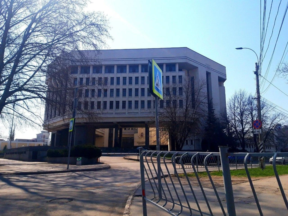 К инициативе присоединились парламентарии всей страны.