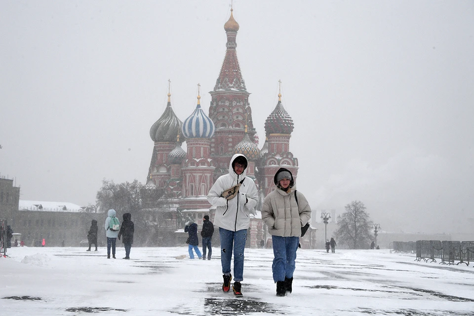 На февральские праздники Москву опять ждут метели.