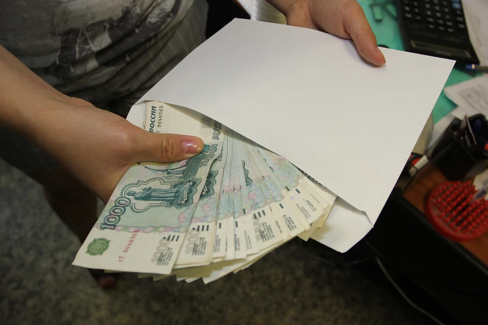 Женщина проговорилась о своем вкладе.