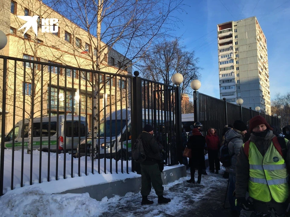 Началось второе заседание суда по Навальному