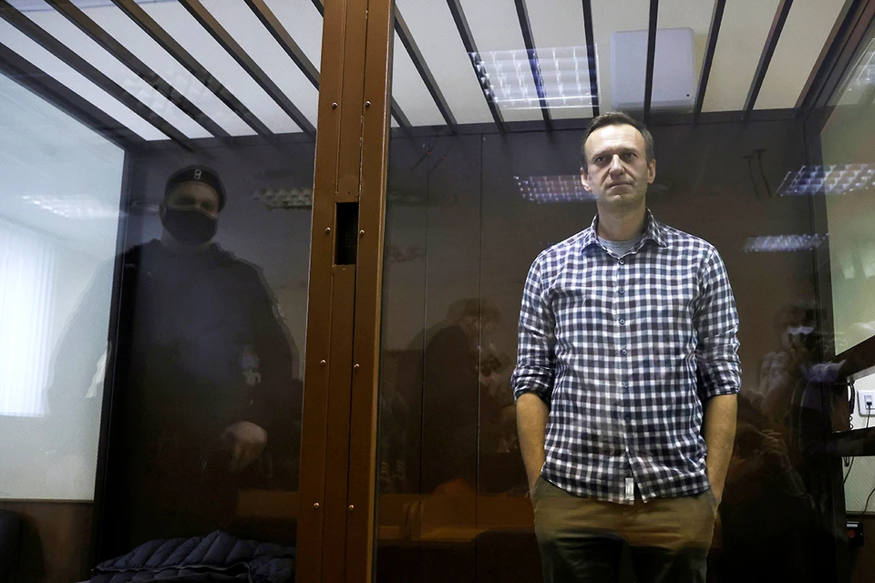 На целых три дня зал Бабушкинского суда Москвы превратился в публичную сцену для оппозиционного блогера Алексея Навального.