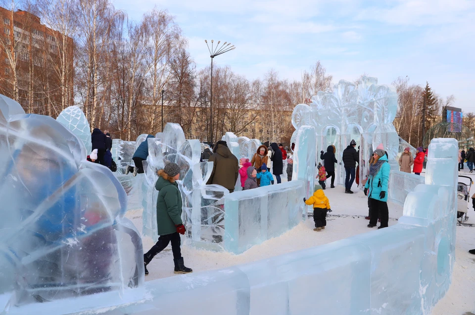 Ледовый городок на Центральной площади Ижевска уберут к 13 марта