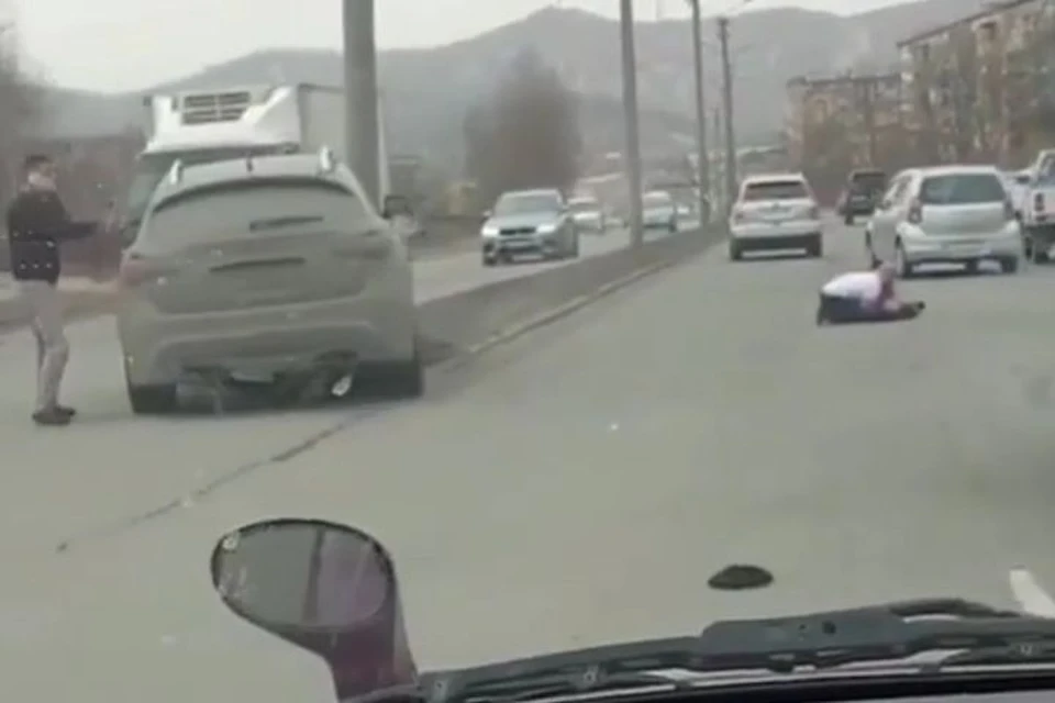 Ребенок попал под колеса авто в Находке
