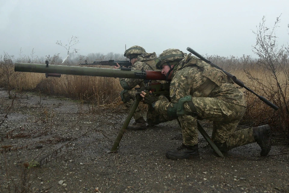 Киевские военные целенаправленно обстреливают жилой массив и социальные объекты Республик Донбасса, пытаясь сорвать перемирие. Фото: штаб «ООС»