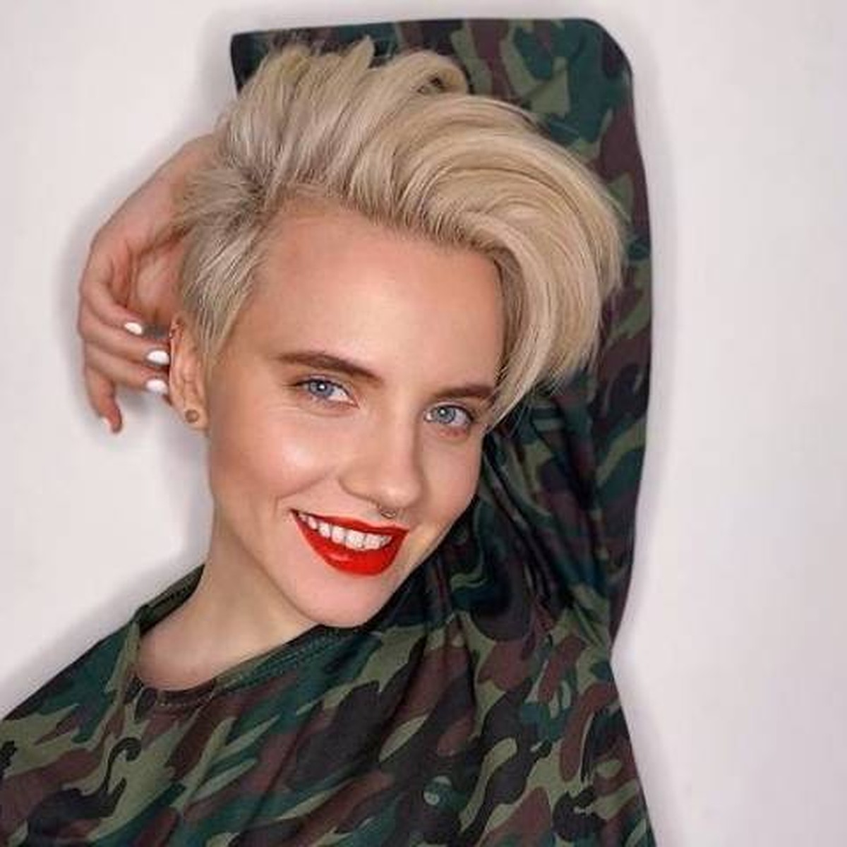 Elya sorishning uy qurilishi pornosi