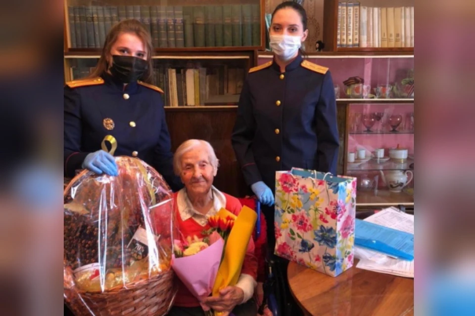 В Следкоме взяли под опеку избитую 98-летнюю блокадницу. Фото: пресс-служба ГСУ СК РФ по Санкт-Петербургу