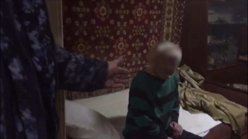 Пожилого мужчину отвезли домой к родственникам. Фото пресс-службы Росгвардии