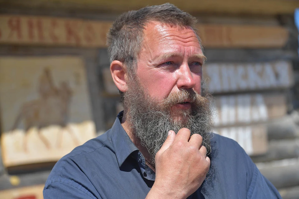 Один из первых российских миллионеров, а ныне подмосковный крестьянин Герман Стерлигов скептически настроен по отношению к тому, что уровень благосостояния прямо влияет на мироощущение человека — счастлив ли он или не вполне.