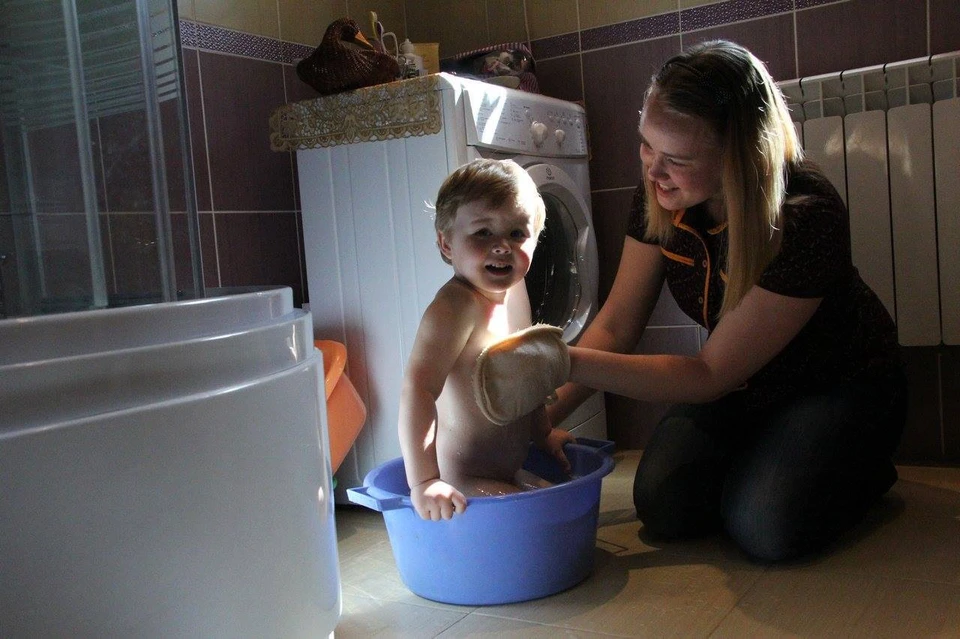 Вода для Симферополя подается утром и вечером.