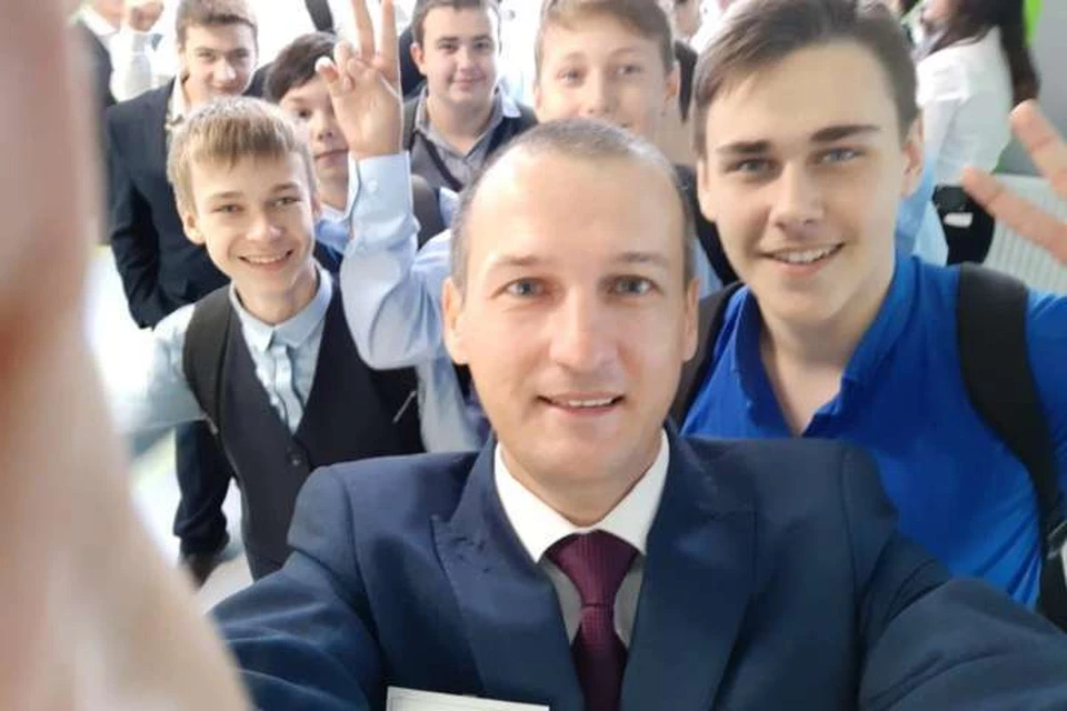 Каждого из своих 200 учеников Максим Занин знает не только по фамилии, но и по имени.