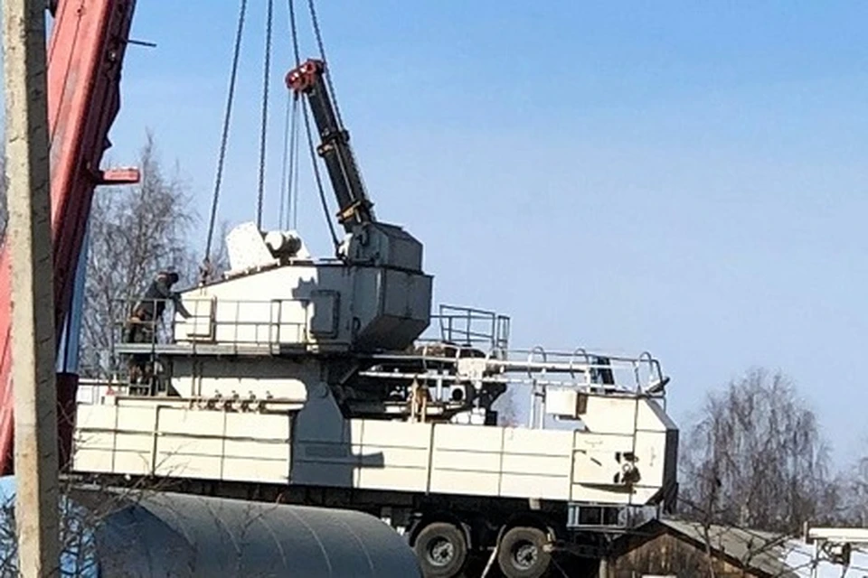 Идет монтаж мобильной установки. Фото: соцсети.