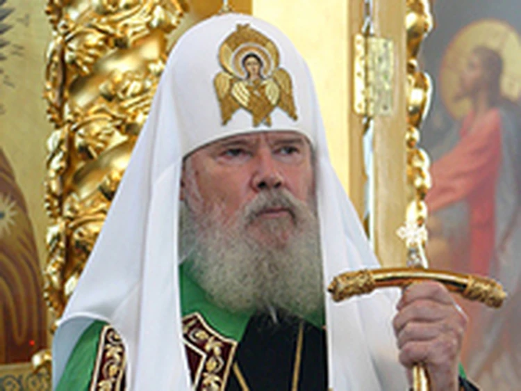 Алексий II умер как святой — стоя на коленях перед иконами