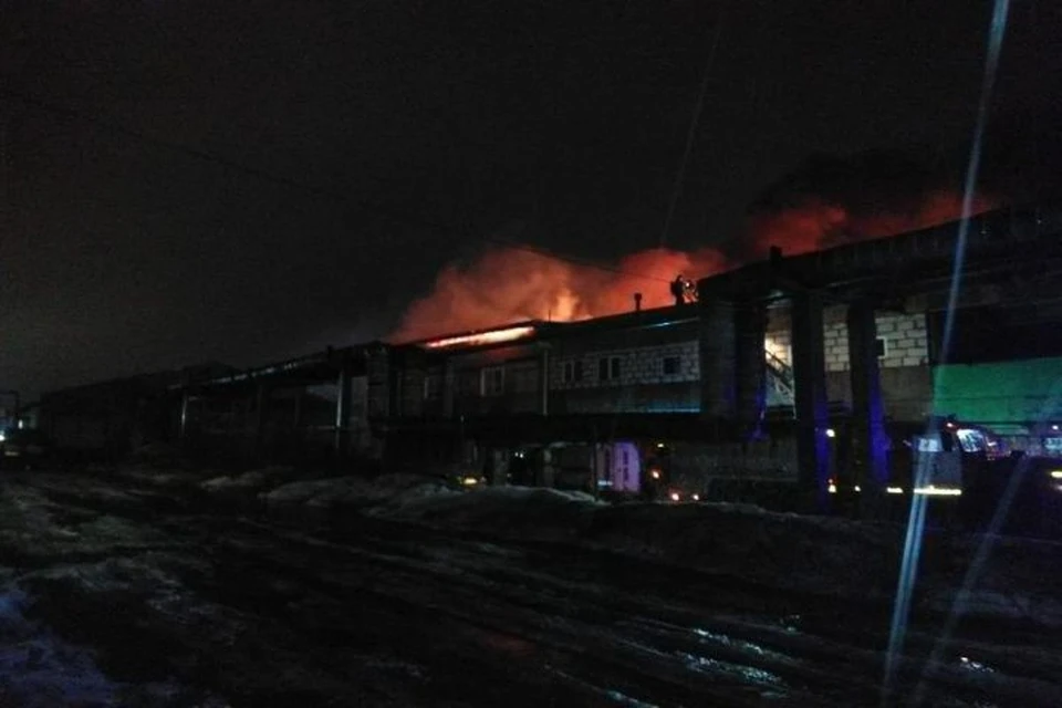 В 23:19 спасатели сообщили о локализации открытого горения