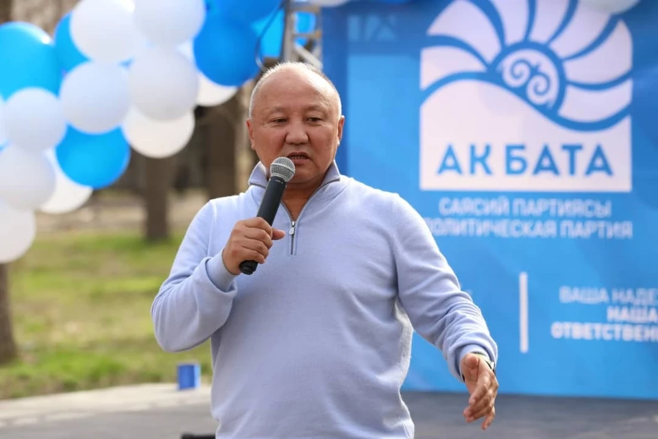 Нариман Тюлеев уверен, что с приходом его команды в Бишкекский горкенеш, он сможет улучшить общую ситуацию на дорогах в течение 3-4 месяцев.