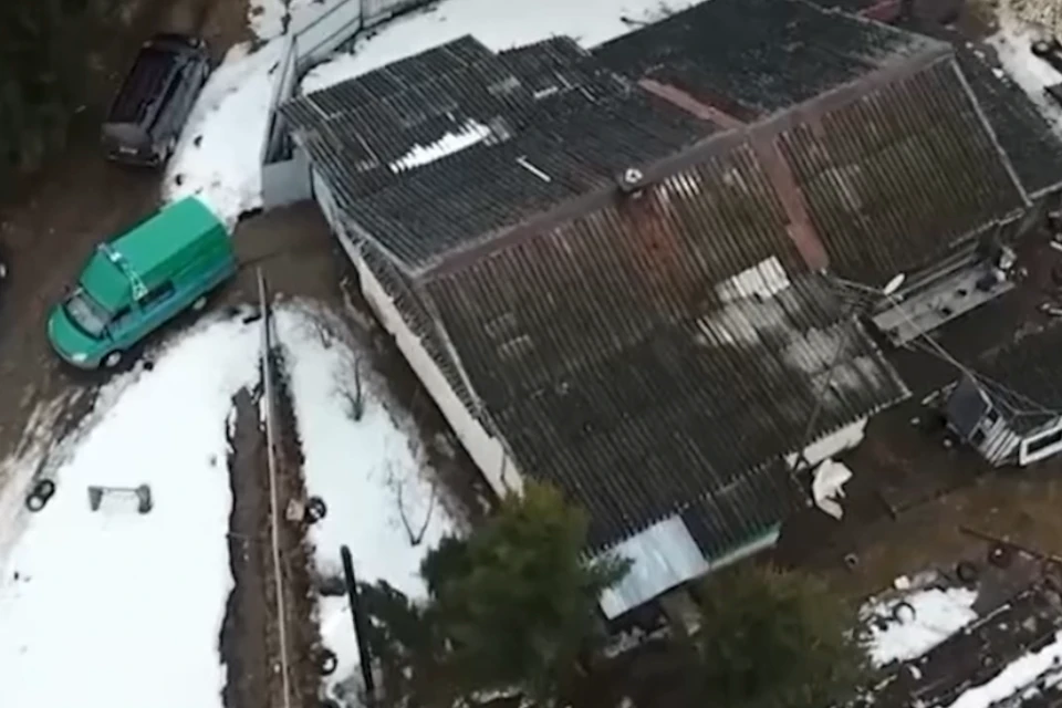 Дом боевика, в котором он готовил взрывчатку для теракта. Фото: стоп-кадр с видео ФСБ РФ