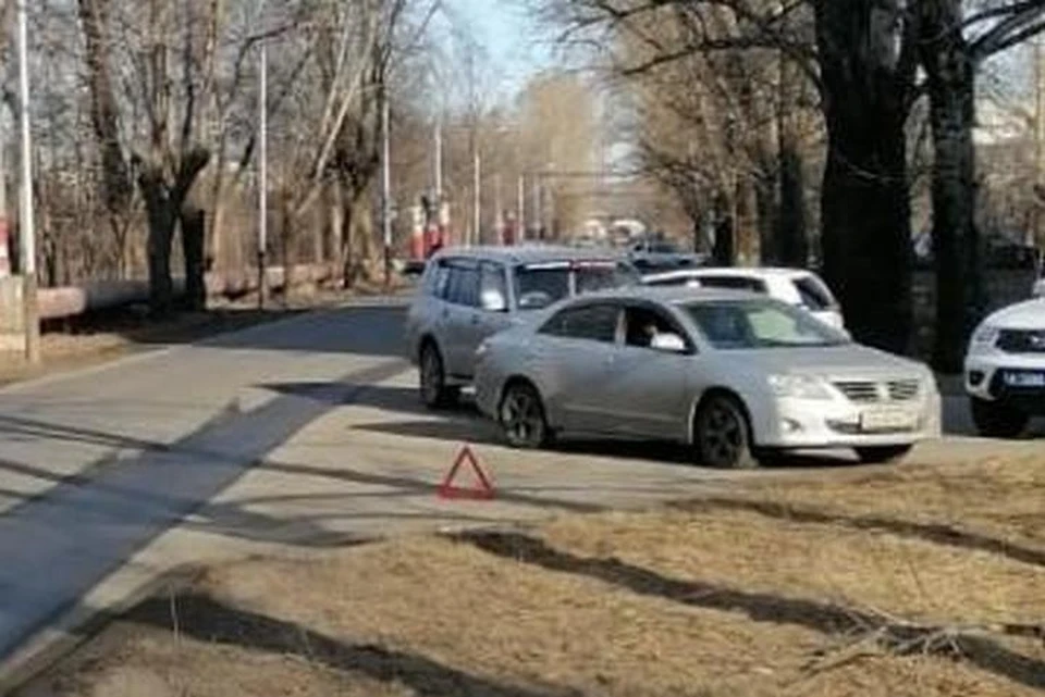 Судебные приставы заставили виновника ДТП выплатить 120 тысяч рублей в Хабаровске