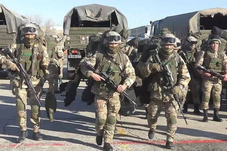 Подразделения Актауского и Атырауского гарнизонов были приведены в высшую степень боеготовности.