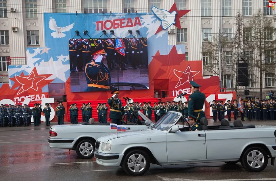 В этом году Парад Победы перенесут с Октябрьской площади на улицу Ленина в Перми.