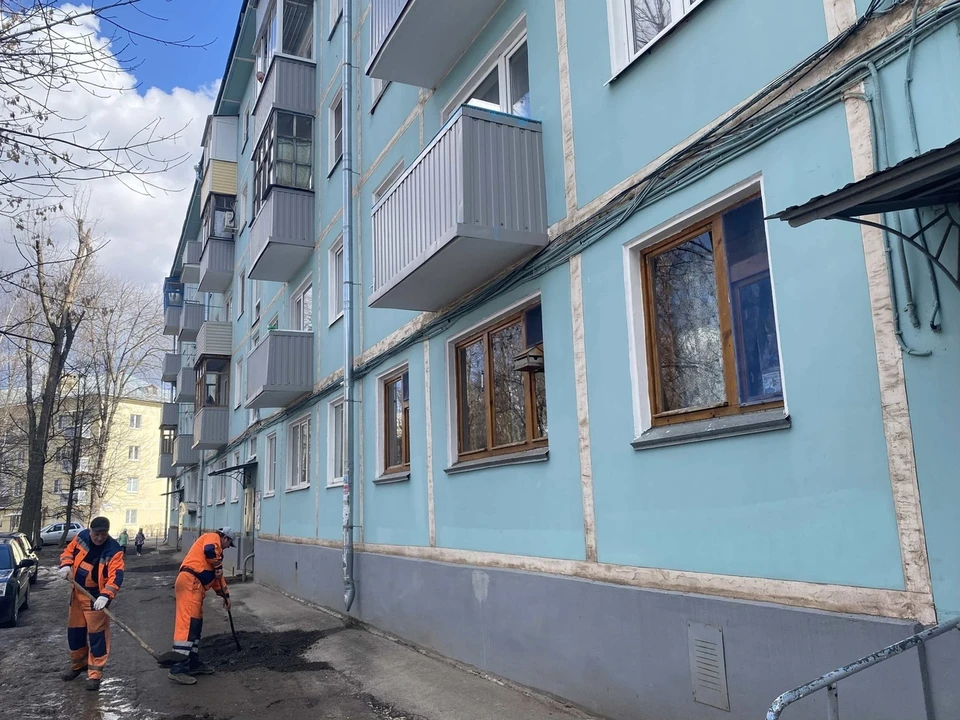 Этоn дом знаменит тем, что в нем два раза гостил у своего брата Юрий Гагарин.