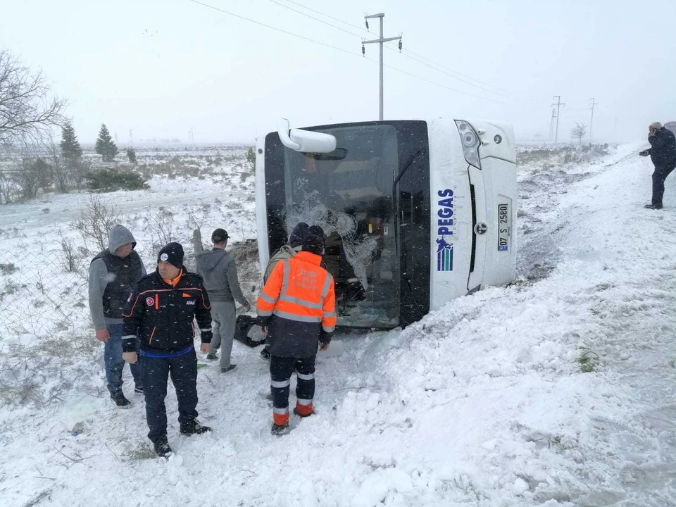 Причиной аварии стали плохие погодные условия. Фото: полиция Турции