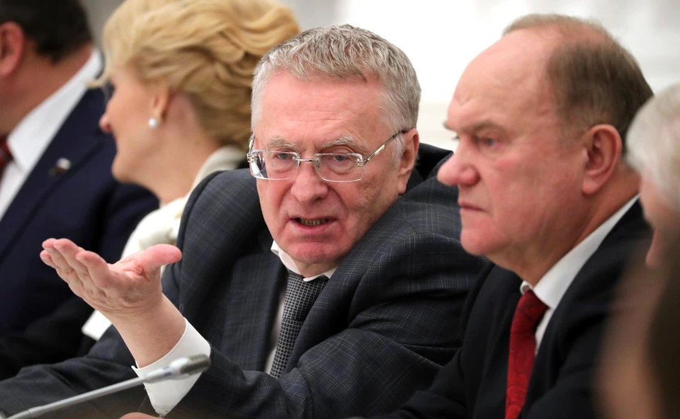 Ранее Жириновский заявил журналистам, что смена лидера у коммунистов произойдет уже на ближайшем съезде
