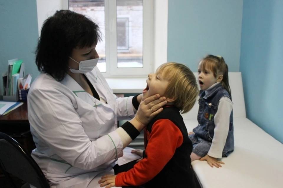Тяжелая форма коронавируса грозит детям с астмой, ожирением и диабетом