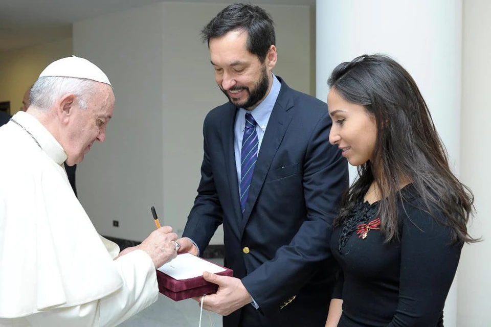 Орден Святого Сильвестра девушка получила в 2019 году от Папы Римского