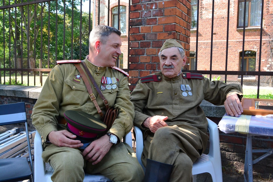 Евгений Воловенко и Александр Панкратов-Черный.