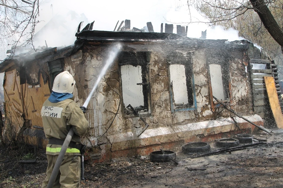 Более десяти раз в ликвидации пожара участвовали добровольцы