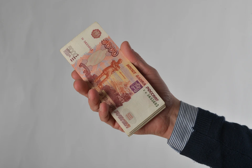 Минтруд: оплата труда с 4 по 7 мая будет производиться в обычном размере