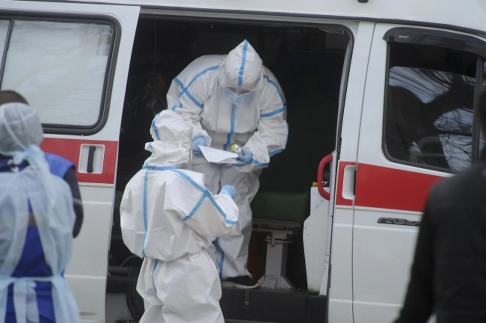 В больницах и стационарах с COVID-19 и пневмониями находится 767 человек