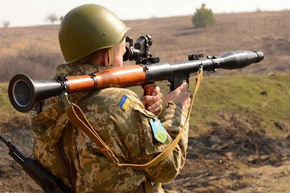 Украинские боевики обстреляли из гранатометов Новоласпу. Фото: штаб ООС