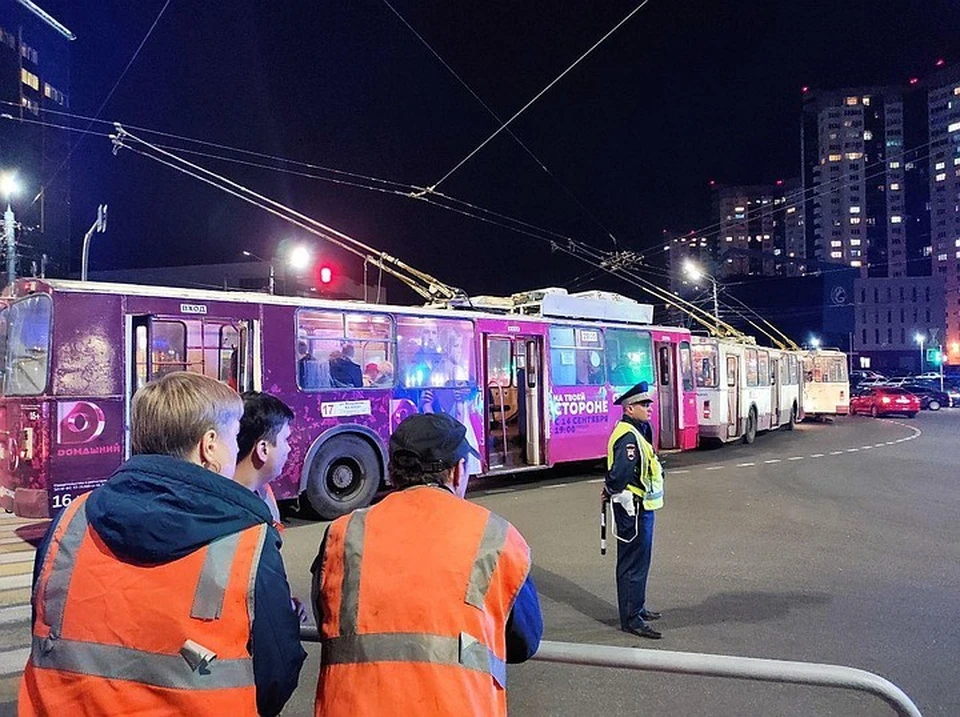 После салюта люди смогут уехать в свой район на общественном транспорте.