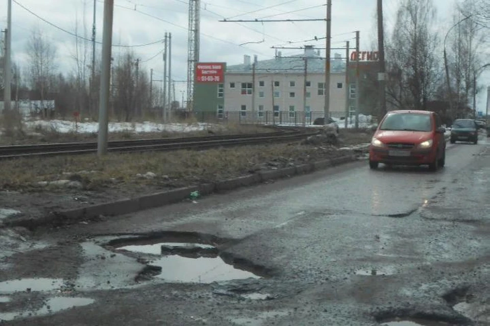 Так выглядит дорога на улице Александра Невского.