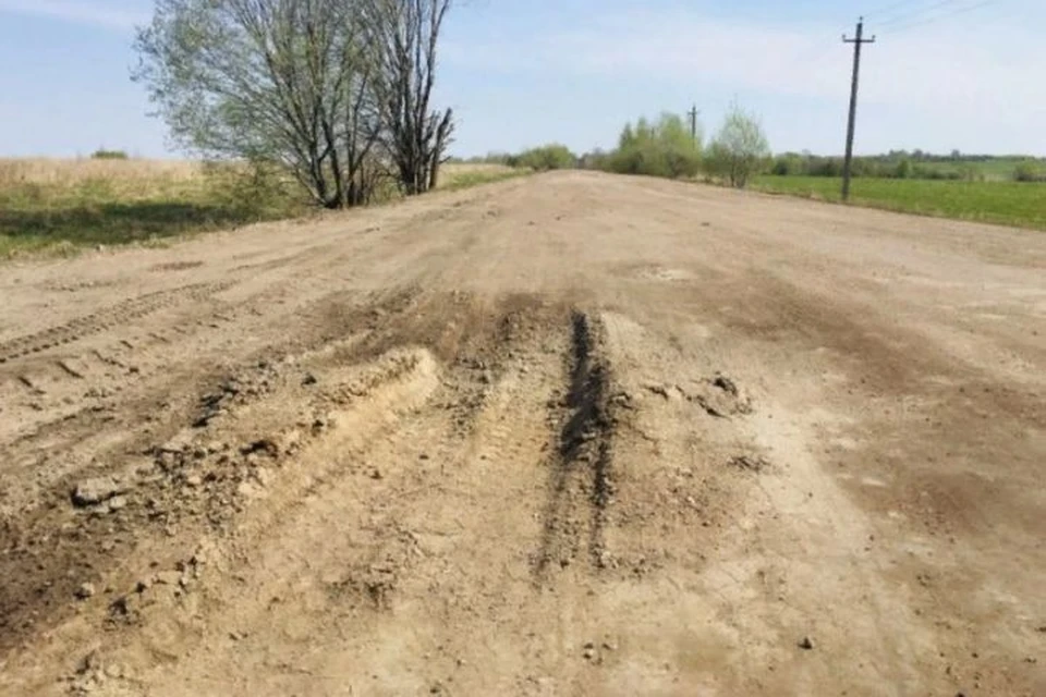 Эту дорогу ремонтировали в прошлом году. ФОТО: ОНФ в Ярославской области