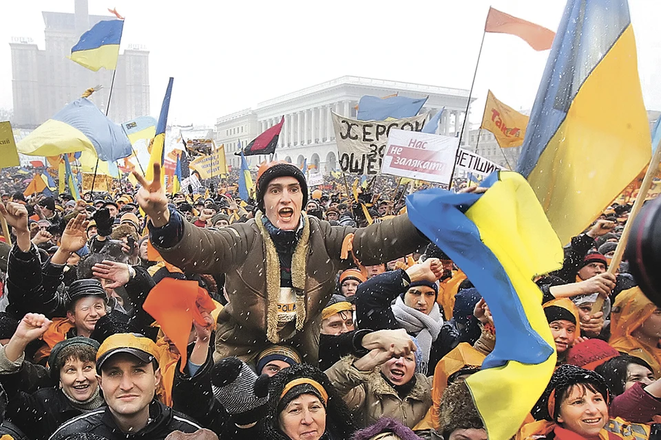 Проект «Украина» начался вот с таких майданов? Не совсем так. Его задумали в Америке еще задолго до этого. Фото: Ivan Sekretarev/AP/East News