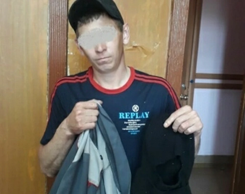 33-летний сельчанин пошел на поджог в балаклаве, по ней и вышли на его след. Фото: УМВД России по Омской области
