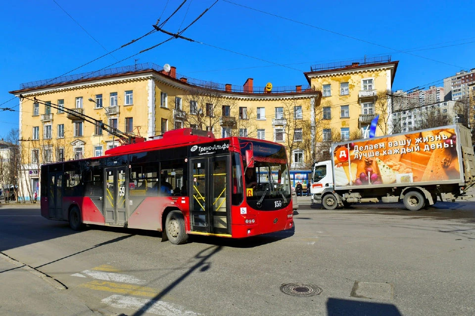 Троллейбусы и автобусы будут ходить по новому графику.