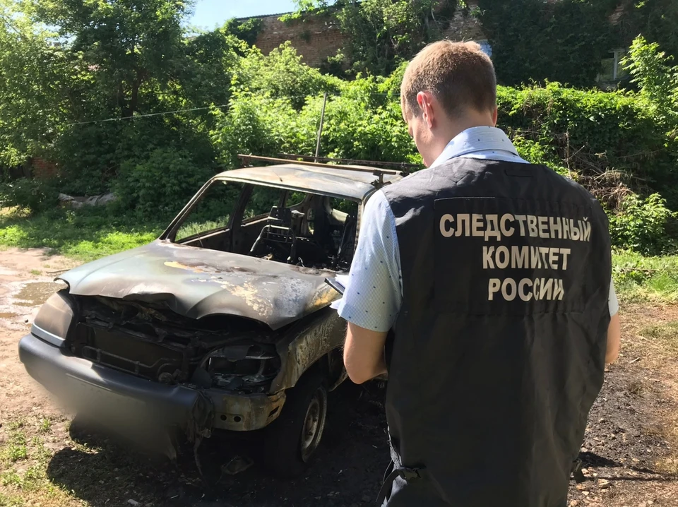 В сгоревшем авто нашли тело мужчины