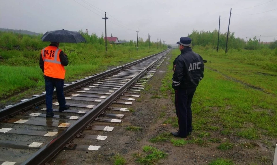 В Октябрьском районе проверили железнодорожные переезды Фото: Администрация Октябрьского района
