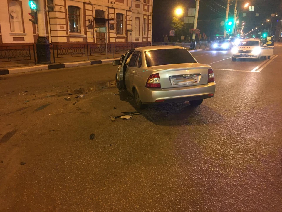 Водитель "догнал" другой автомобиль